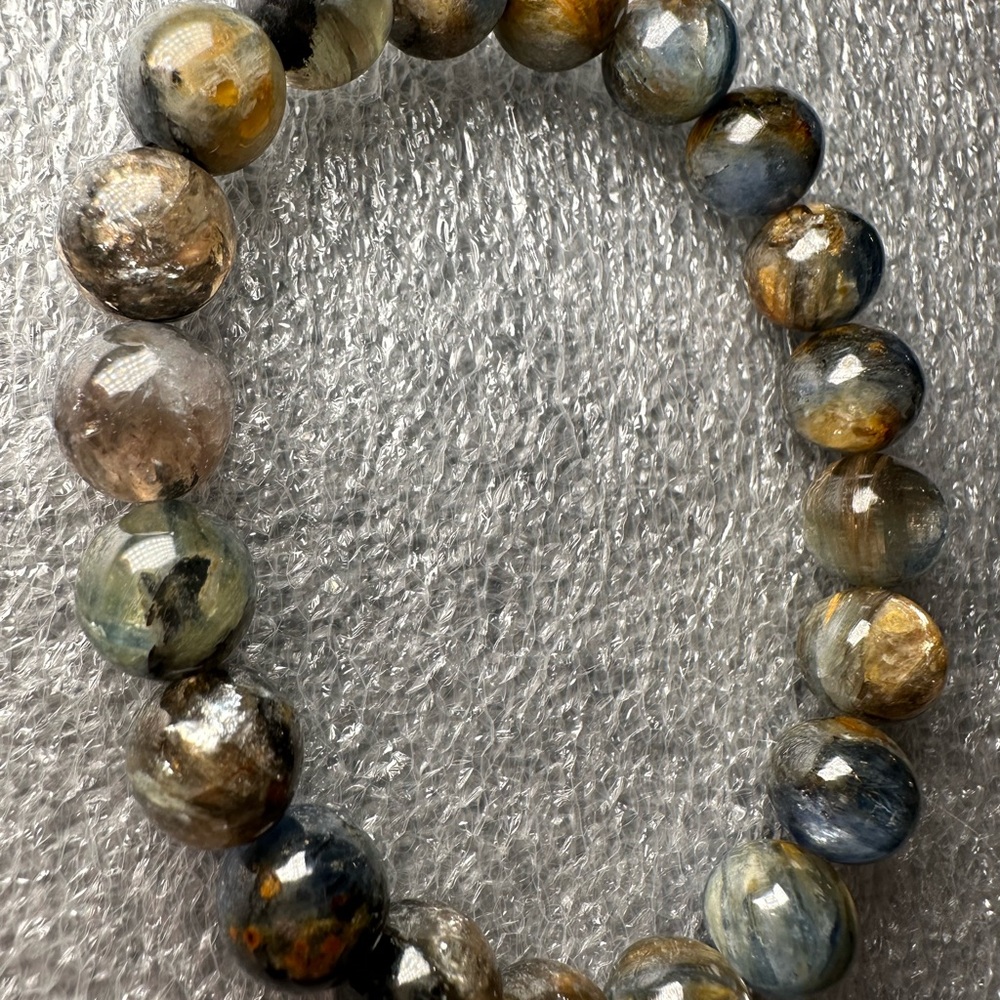 Flashy 9MM “Oil Painting” Kyanite Natural Crystal Bracelet